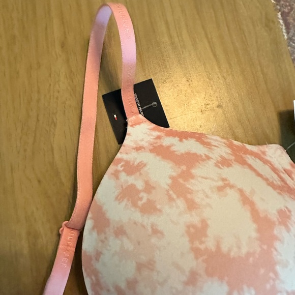 Padded Pink Bra - Picture 7 of 7